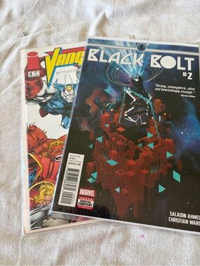 Posh Black Bolt and Vanguard Marvel Comic Lot - Black, Blue, Red